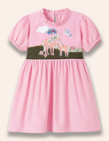 Kleid mit floraler Pferdeapplikation
