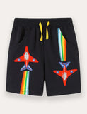 Pantaloncini colorati con applicazioni di aeroplano dei cartoni animati