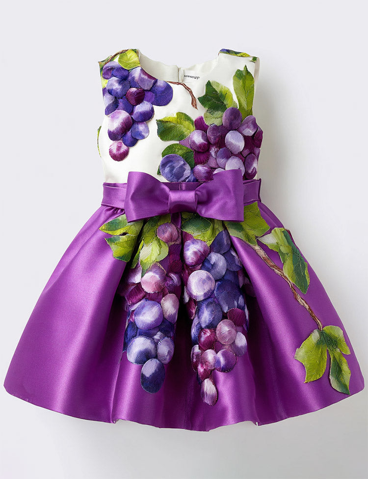 Art Grapes Sleeveless Party Dress